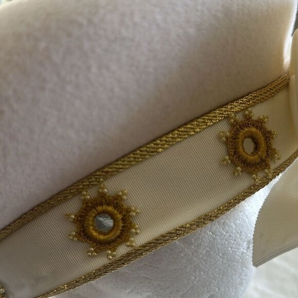 Eric Javits Cream & Gold Big Bow Beret Hat - Picture 2 of 6